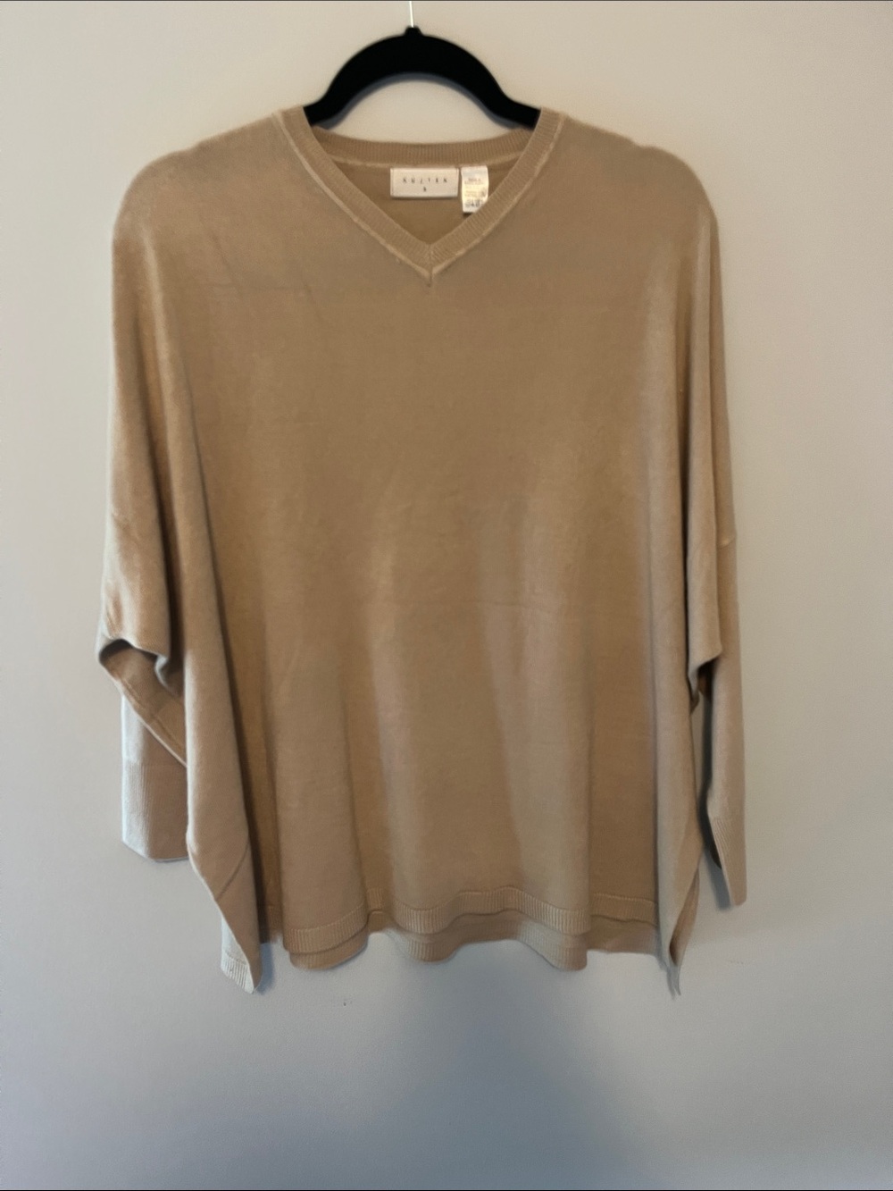 Women’s Oversized V Neck Lightweight Sweater